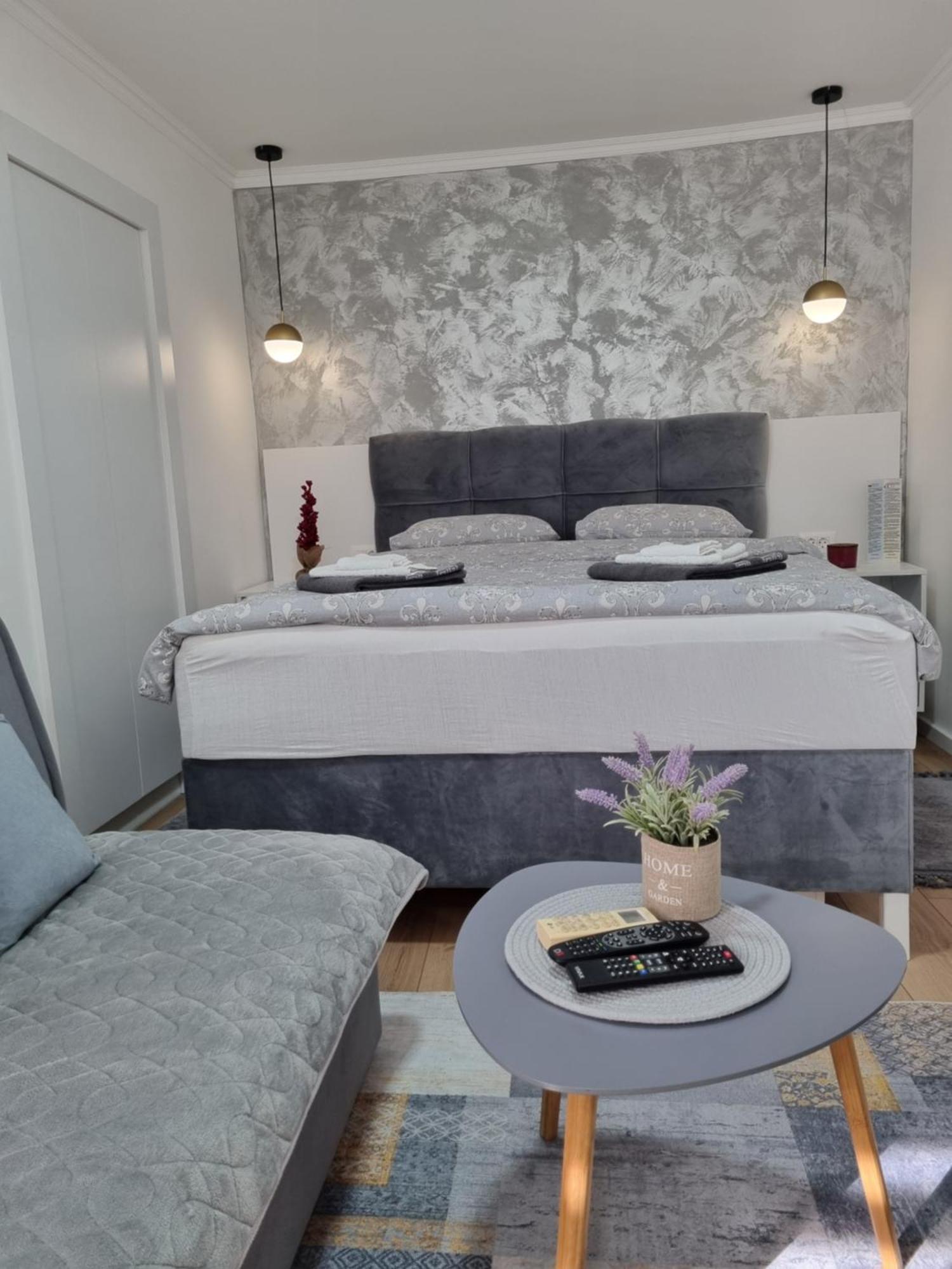 Apartments Deni Мостар Экстерьер фото